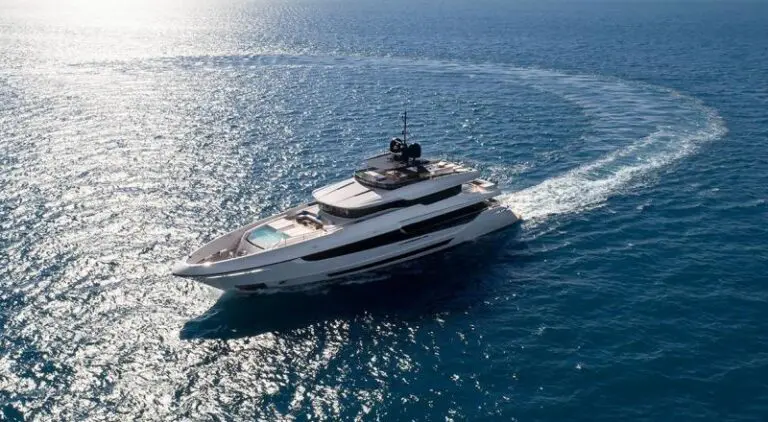 skyfall yacht dubai