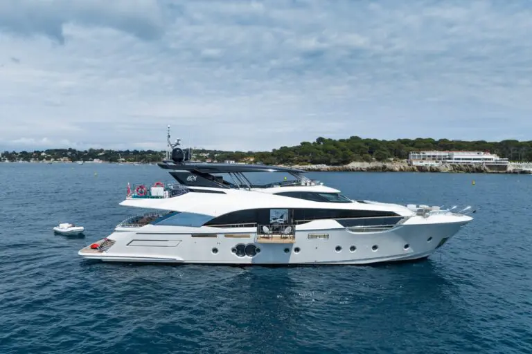 Rocco motor yacht for sale charter