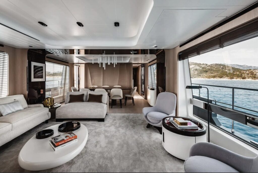 Azimut 27 yacht charter motor yacht female crew