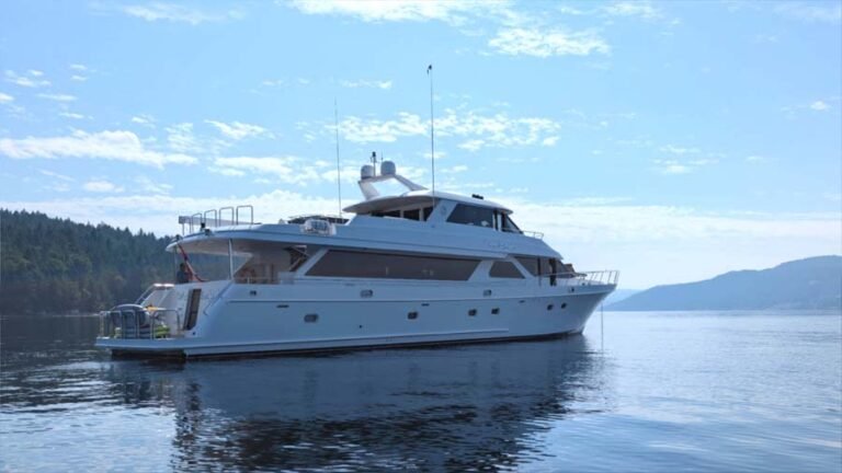 M/Y A Great Escape, Ocean Alexander yacht