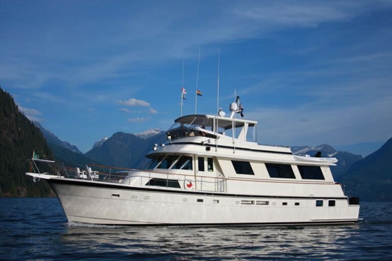 M/Y Northern Light, Hatteras yacht