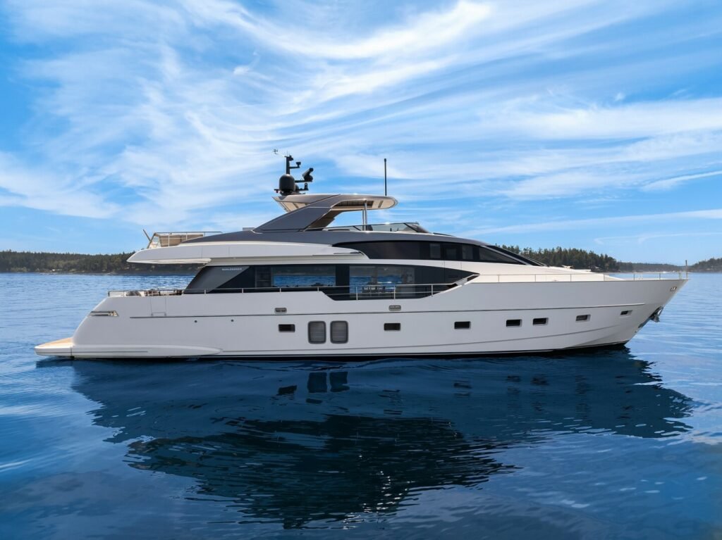 M/Y Essenza, Sanlorenzo yacht