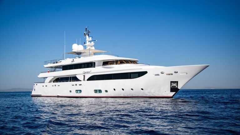 M/Y Emotion 2, CRN yacht