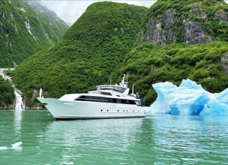 M/Y Blackwood, Broward yacht